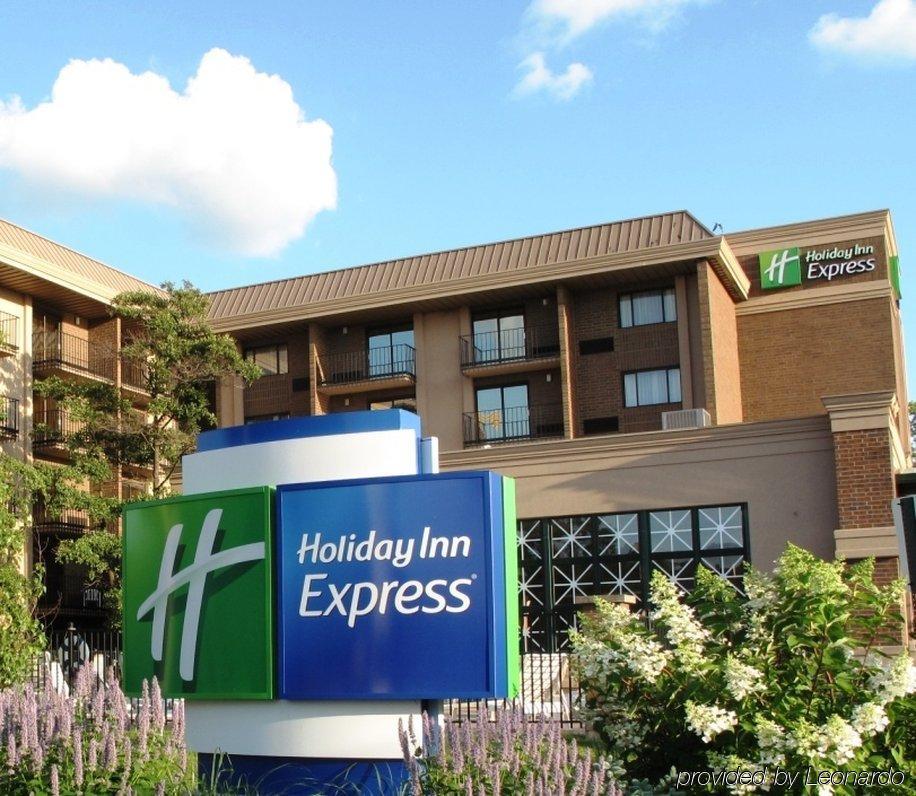 Holiday Inn Express Schaumburg-Rolling Meadows, An Ihg Hotel Exterior photo